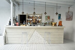 Ariadni Blue Hotel