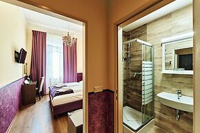 Hotel Pension Baron am Schottentor
