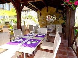 Logis Hôtel Restaurant Du Commerce