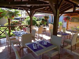 Logis Hôtel Restaurant Du Commerce