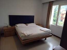 Hotel Preethi Palace