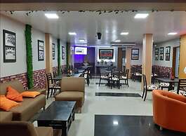 Hotel Los Algarrobos