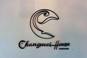 Changmoi House (Little Village)