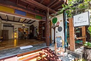 Changmoi House (Little Village)