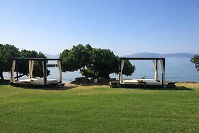Hydra Beach Resort