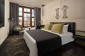 art'otel Amsterdam powered by Radisson Hotels
