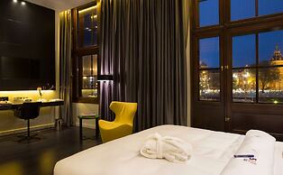 art'otel Amsterdam powered by Radisson Hotels