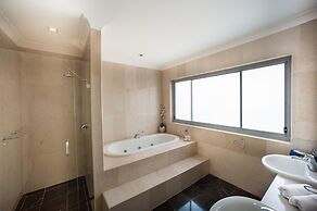Ramada Hotel & Suites Sydney Cabramatta