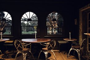 Links House