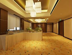 Hallmark Crown Hotel