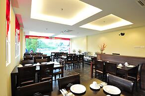 Hallmark Crown Hotel