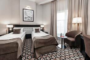 Hotel Red Baron