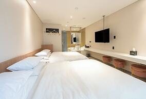 Hotel The Designers Hongdae