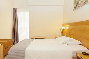Athinais Hotel