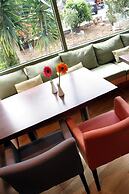 Athinais Hotel