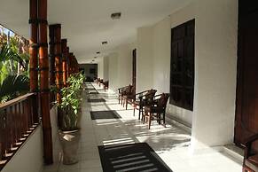Sarinande Hotel
