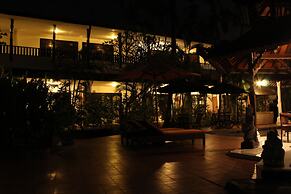 Sarinande Hotel