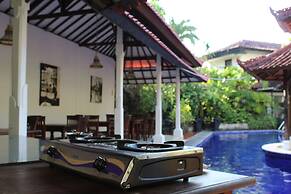 Sarinande Hotel