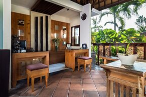 Sarinande Hotel