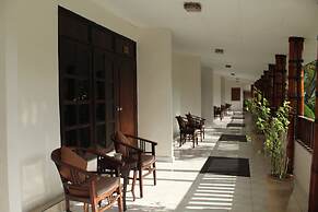 Sarinande Hotel