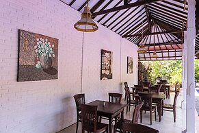 Sarinande Hotel