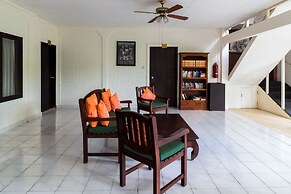 Sarinande Hotel