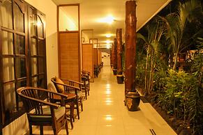 Sarinande Hotel