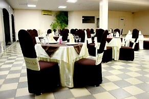 Amaks City Hotel