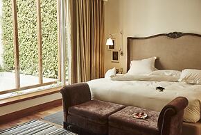 Hotel B