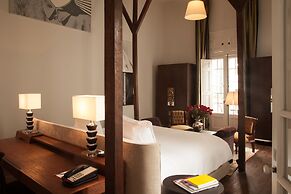 Hotel B