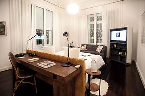 Hotel B