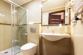 Hit Hotel
