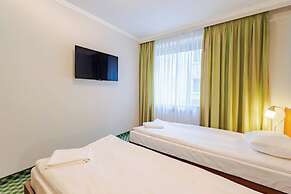 Hit Hotel