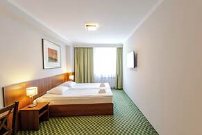 Hit Hotel
