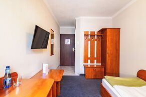 Hit Hotel
