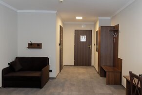 Hit Hotel