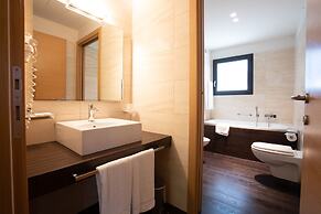 Matrix Hotel & Residence