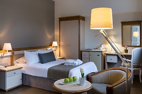 Alasia Hotel