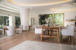 Alasia Hotel