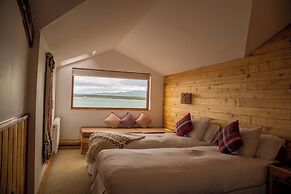 Weskar Patagonian Lodge