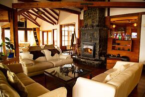 Weskar Patagonian Lodge