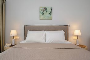 Mitos Suites
