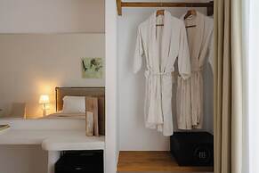 Mitos Suites