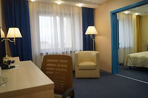 Luchesa Hotel