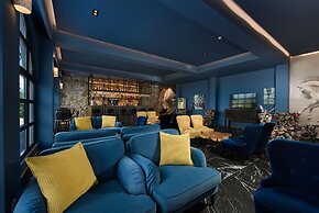 The Royal Hotel