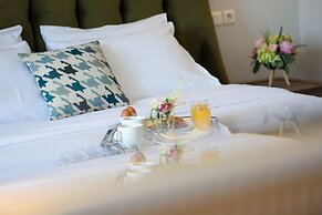 The Royal Hotel