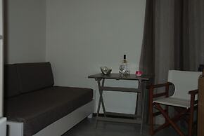 Seafalios Apartments