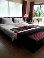 Baan Dork Bua Villa