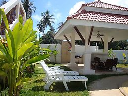 Baan Dork Bua Villa