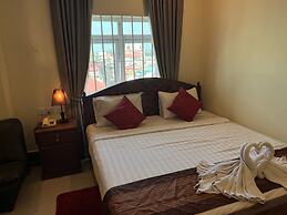 Queen Wood Hotel